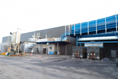 Extérieur bâtiment stock amont convoyeur et décartonneur 02 mars2020