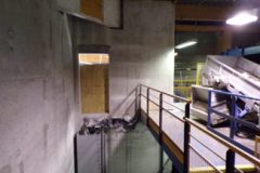 Intérieur bâtiment stock amont passage convoyeur 02 mars2020