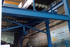 16 mars : tapis machine de tri optique dessus cabine de tri