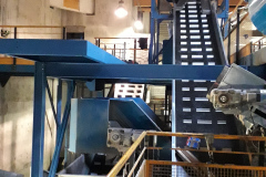 8 avril : installation nouveaux tapis